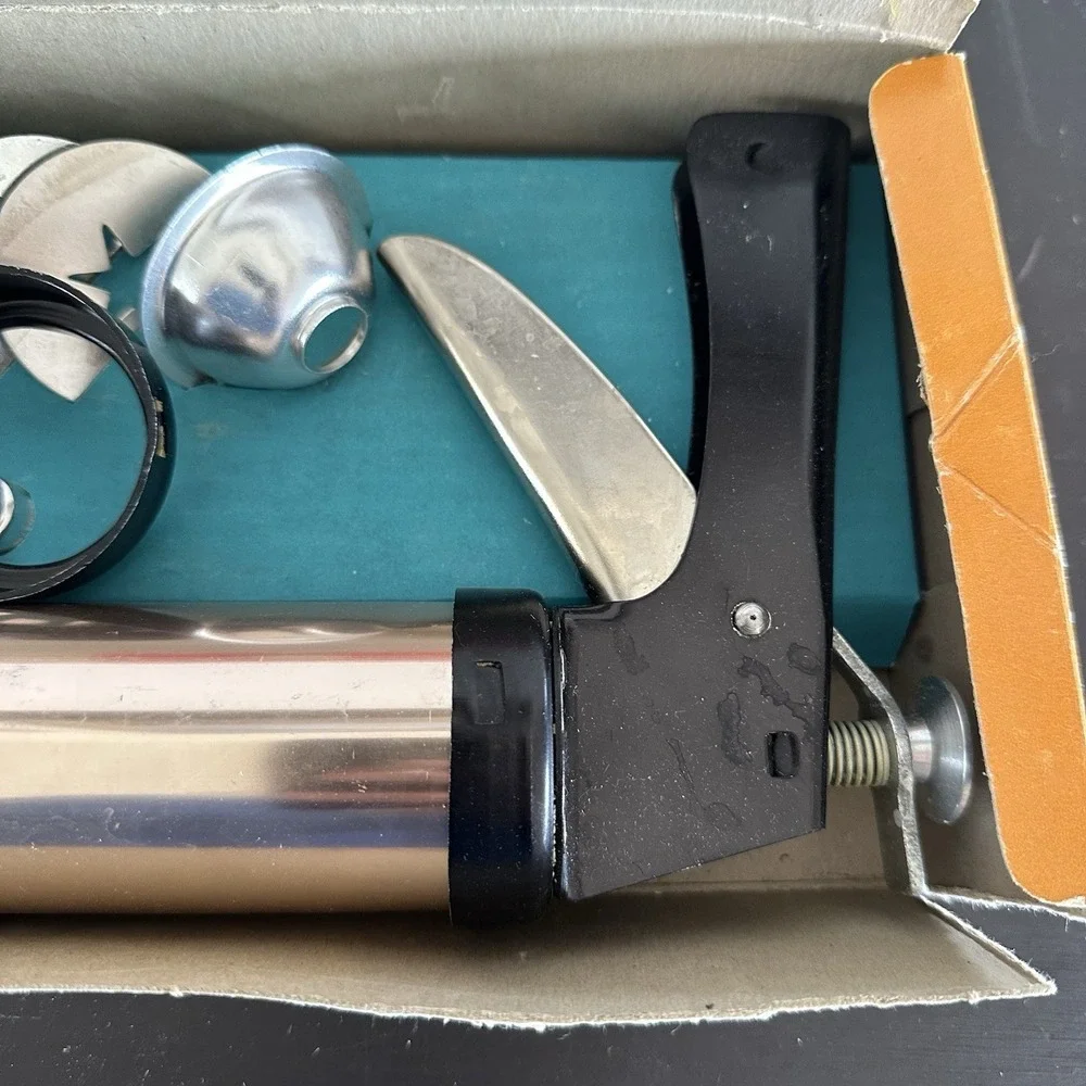 VTG West Bend Cookie Chef & Pastry Gun Trigger Operated In Box